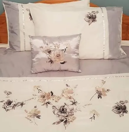 Farnham House Bed and Breakfast Κάβαν