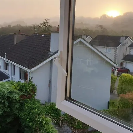 Farnham House Bed & Breakfast *