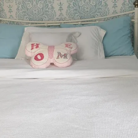 Bed and Breakfast Farnham House *