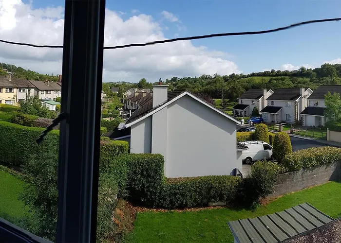 Farnham House Bed & Breakfast